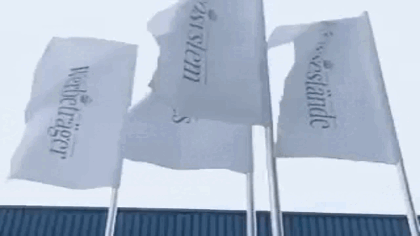 Stand Out Instantly at Trade Shows – With Flags!